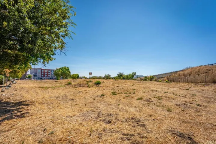 5980 Travel Park Circle, Gilroy, California 95020 — photo 4