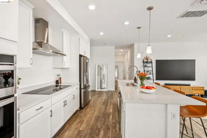 2875 Tradewind Dr, Alameda, California 94501 — photo 5