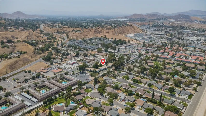 1735 E Washington Street F-15, Colton, California 92324 — photo 4