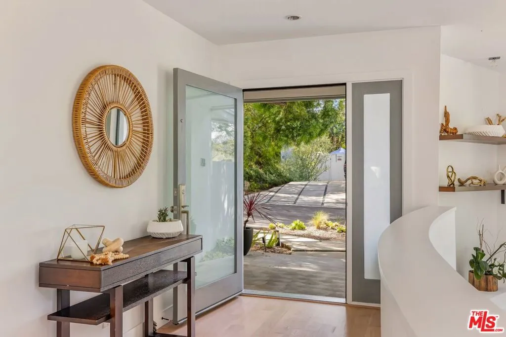 874 N Norman Place, Los Angeles, California 90049 — photo 5