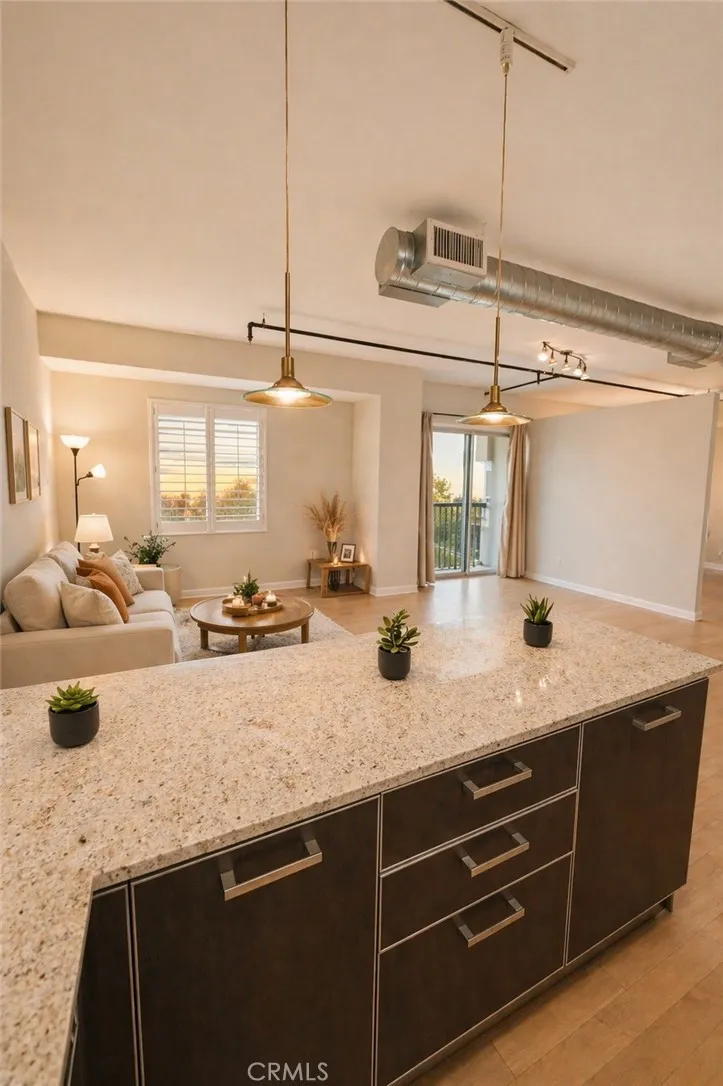 645 W 9th, Los Angeles, California 90015 — photo 5