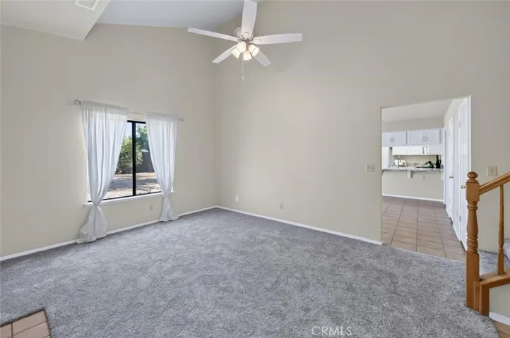 571 W Pat, Clovis, California 93612 — photo 4