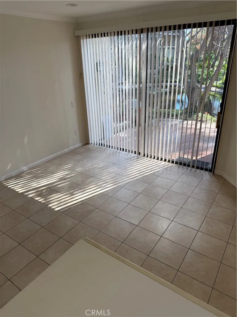 252 Pineview, Irvine, California 92620 — photo 4