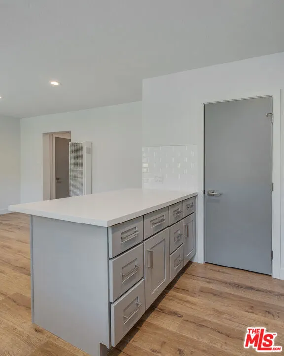 4140 Grand View Boulevard 16, Los Angeles, California 90066 — photo 5