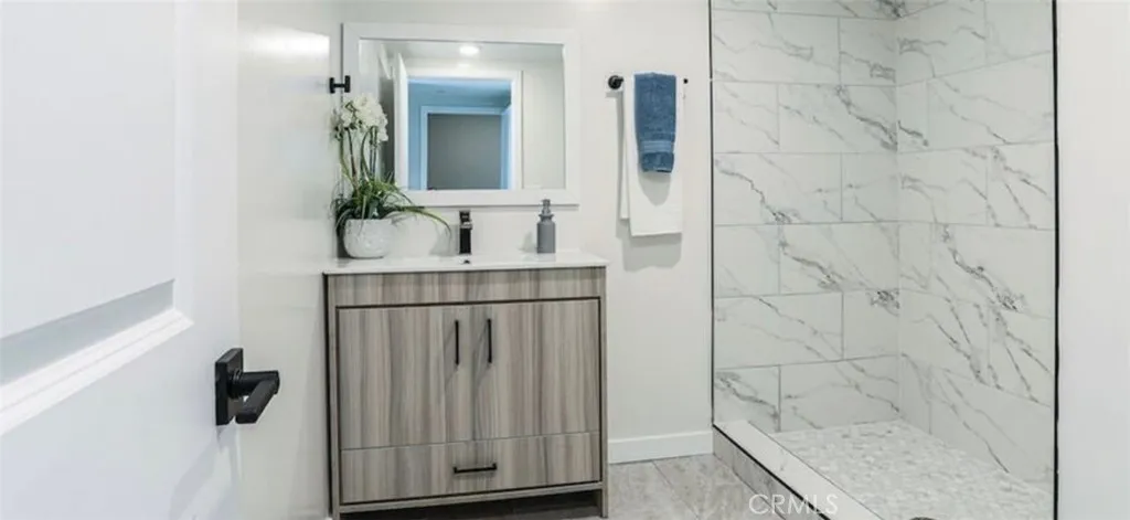 Staged- primary bath