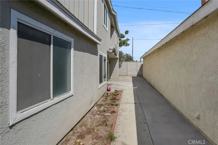 237 Orleans, Long Beach, California 90805 — photo 4