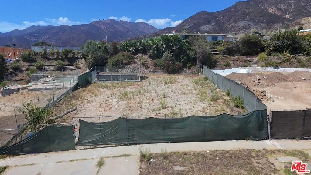 3615 Seahorn Drive, Malibu, California 90265 — photo 4