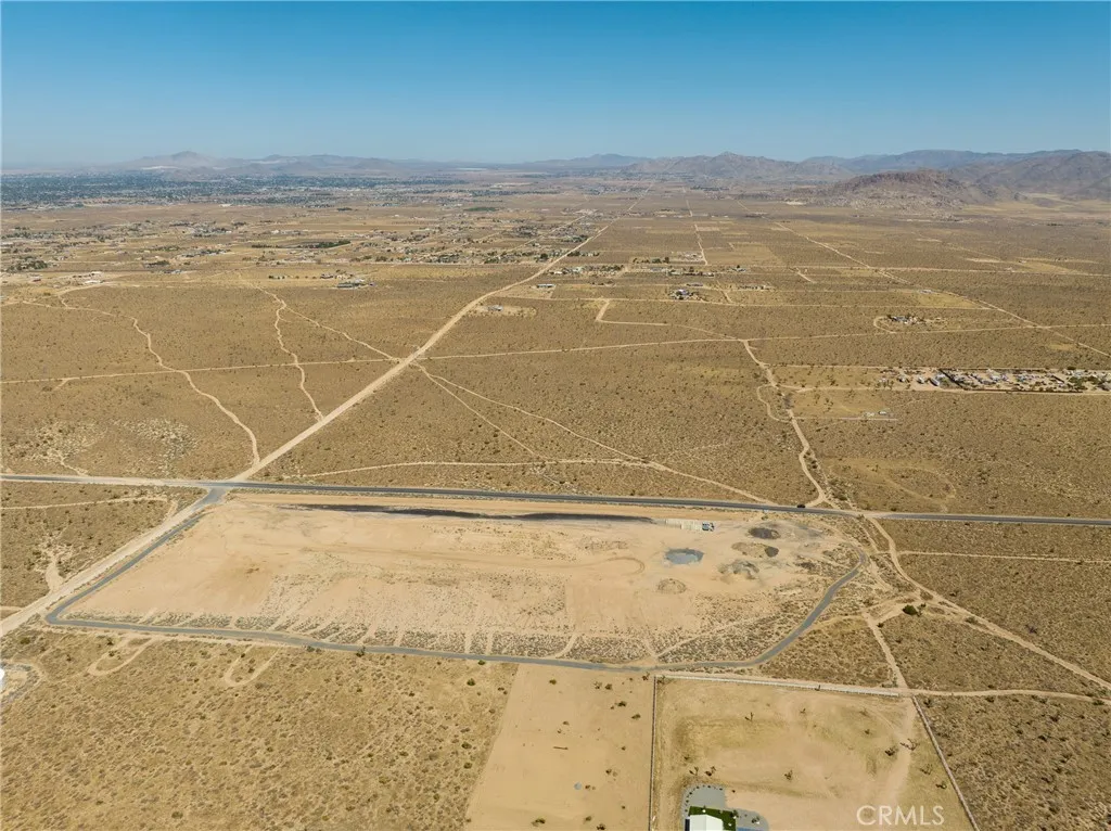 23854 Ocotillo, Apple Valley, California 92308 — photo 5