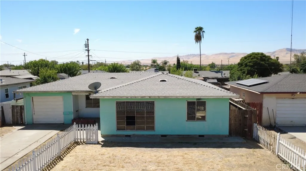 740 E Monterey