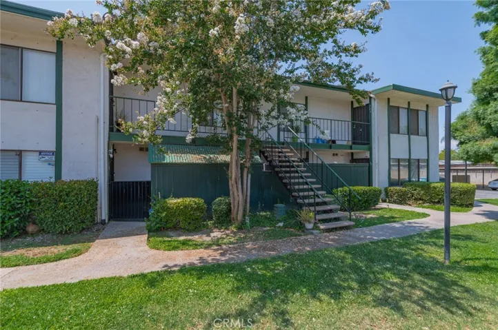 1735 E Washington Street F-23, Colton, California 92324 — photo 4