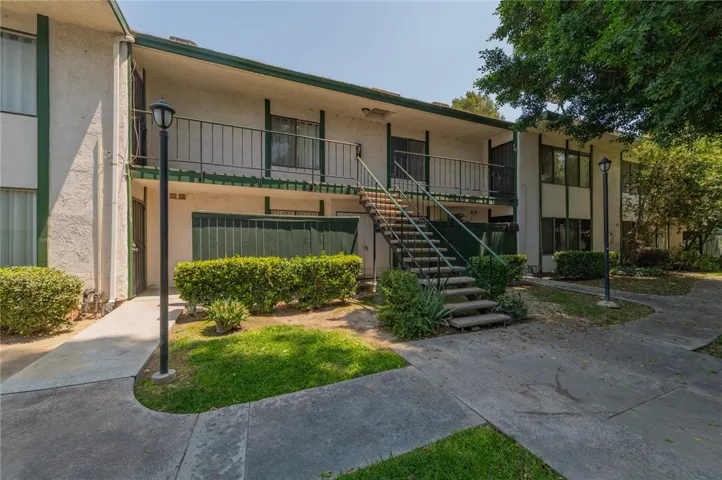 1735 E Washington Street F-23, Colton, California 92324 — photo 5