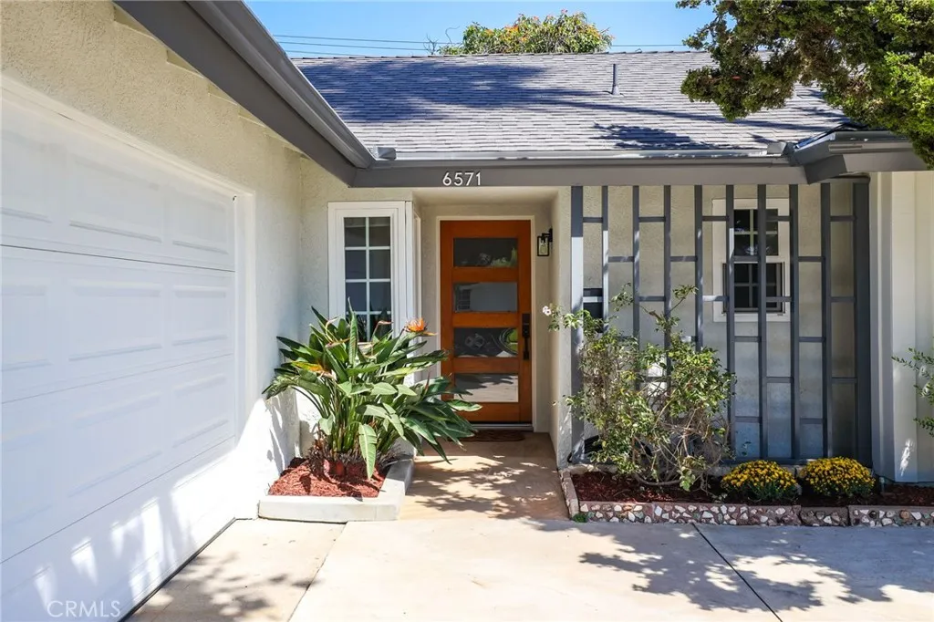 6571 Pickett avenue in Orange County