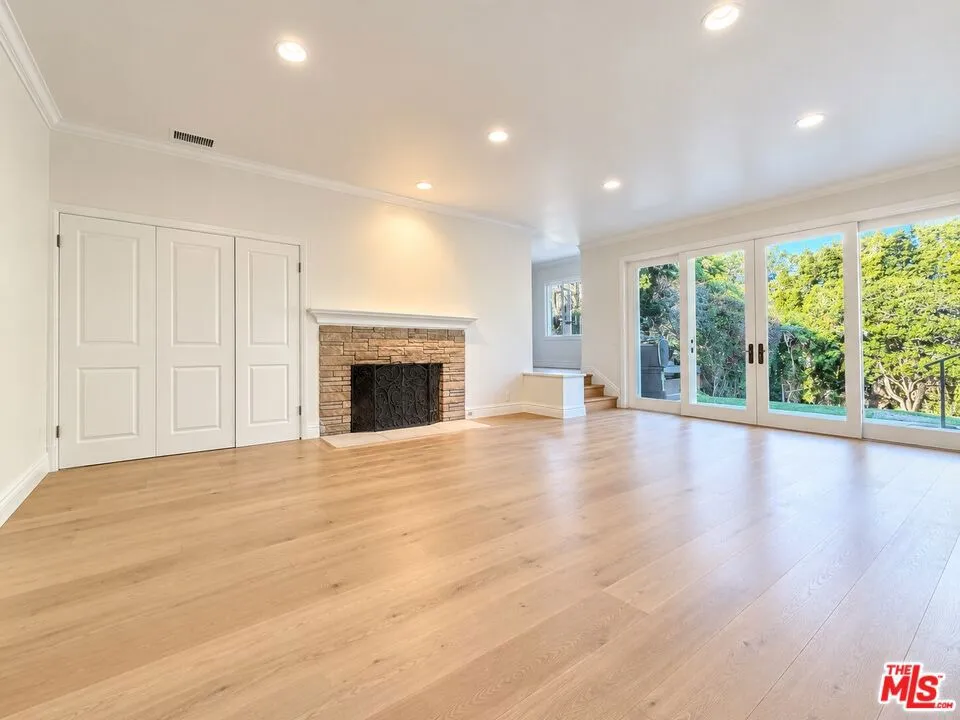 2200 S Canfield Avenue, Los Angeles, California 90034 — photo 5