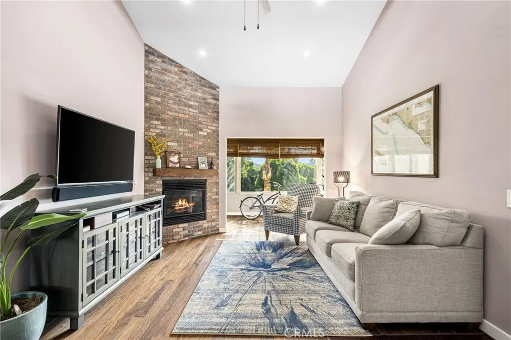 16877 Bluewater Lane, Huntington Beach, California 92649 — photo 5