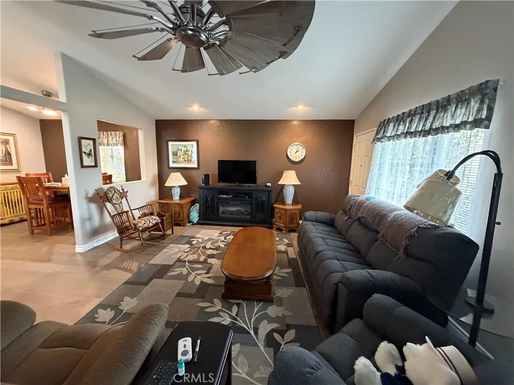 2692 Highland Avenue 80, Highland, California 92346 — photo 5