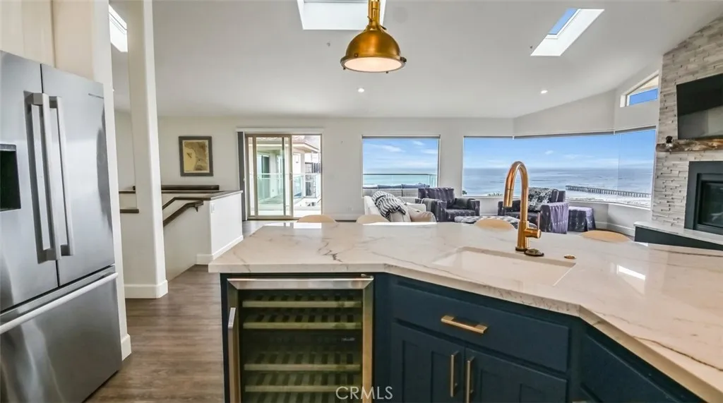 Kitchen with a view Kitchen with a view