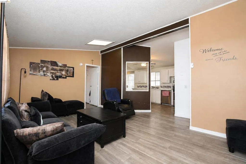 365 Stonyford Dr, Pittsburg, California 94565 — photo 5