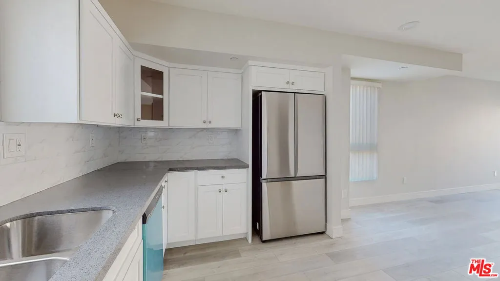 307 Rosemont Avenue 1/2, Los Angeles, California 90026 — photo 4