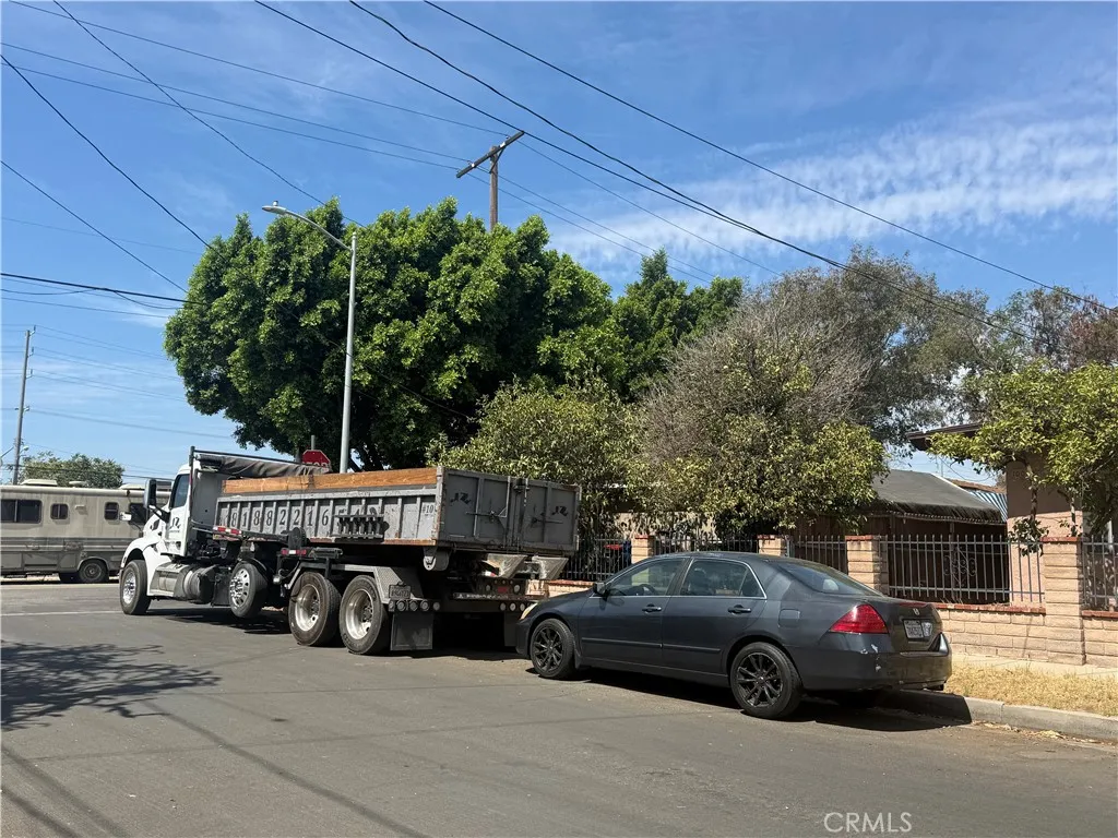 10004 San Fernando Rd