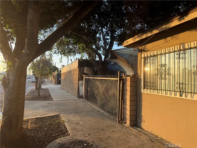 10004 San Fernando Road, Pacoima, California 91331 — photo 4