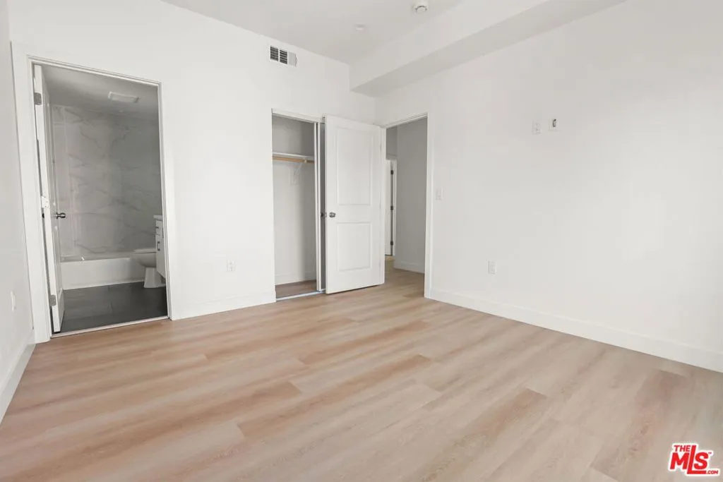 1265 Browning Boulevard C, Los Angeles, California 90037 — photo 5