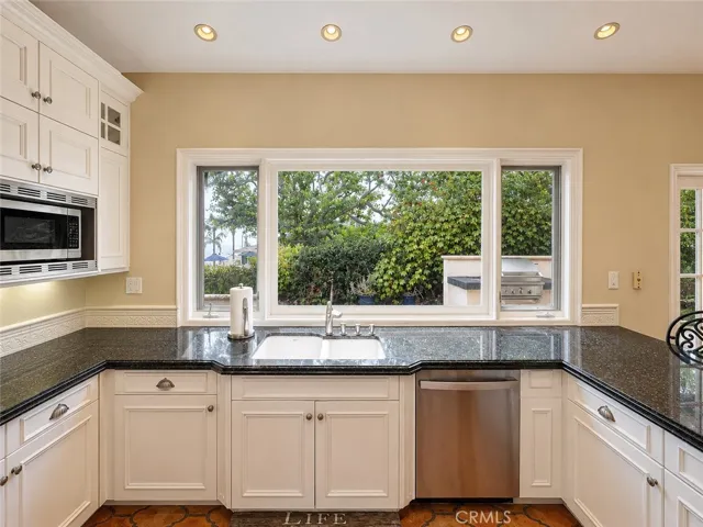 Lots of counter space