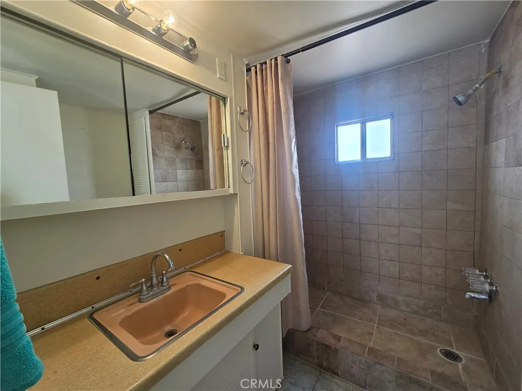 vanity without virtual staging. vanity without virtual staging.