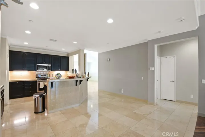 6252 Goldendale, Fontana, California 92336 — photo 5