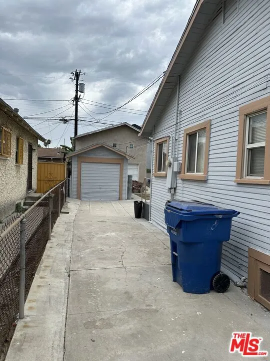 2418 Exposition Place, Los Angeles, California 90018 — photo 5