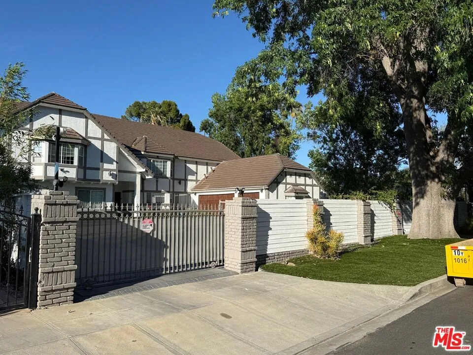 17153 Rayen Street, Los Angeles, California 91325 — photo 4