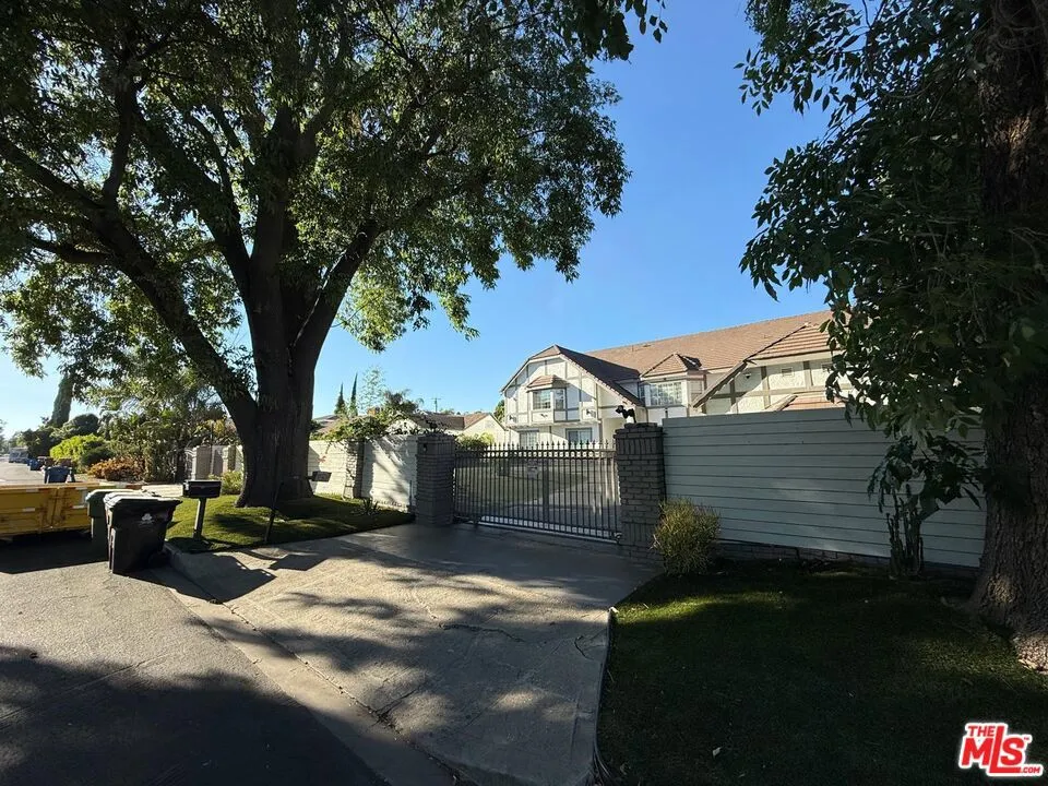 17153 Rayen Street, Los Angeles, California 91325 — photo 5
