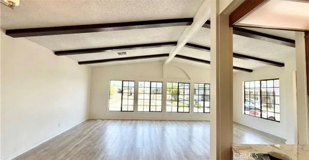 530 W Devonshire Avenue 65, Hemet, California 92543 — photo 4