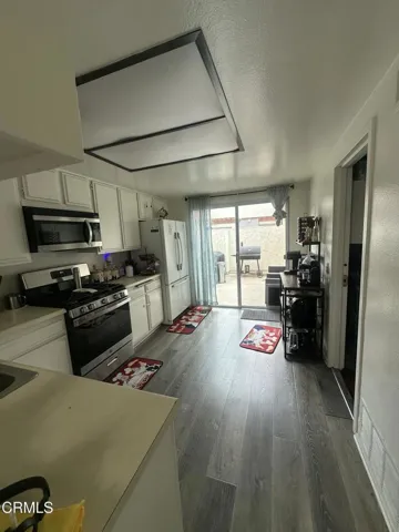 512 E Bard Road, Oxnard, California 93033 — photo 4