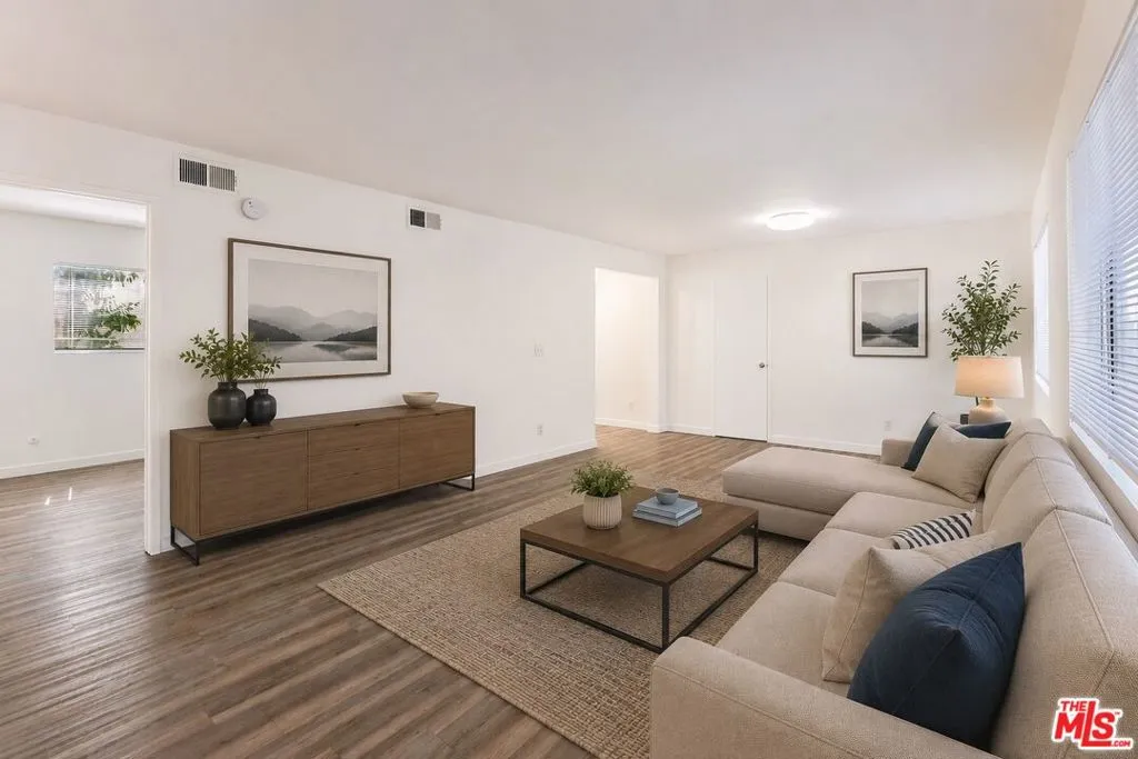 11425 Tiara Street, Los Angeles, California 91601 — photo 5