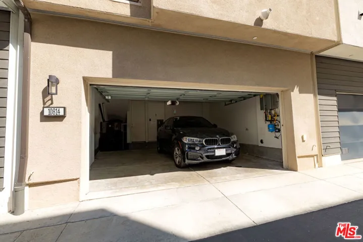 2 Car Garage
