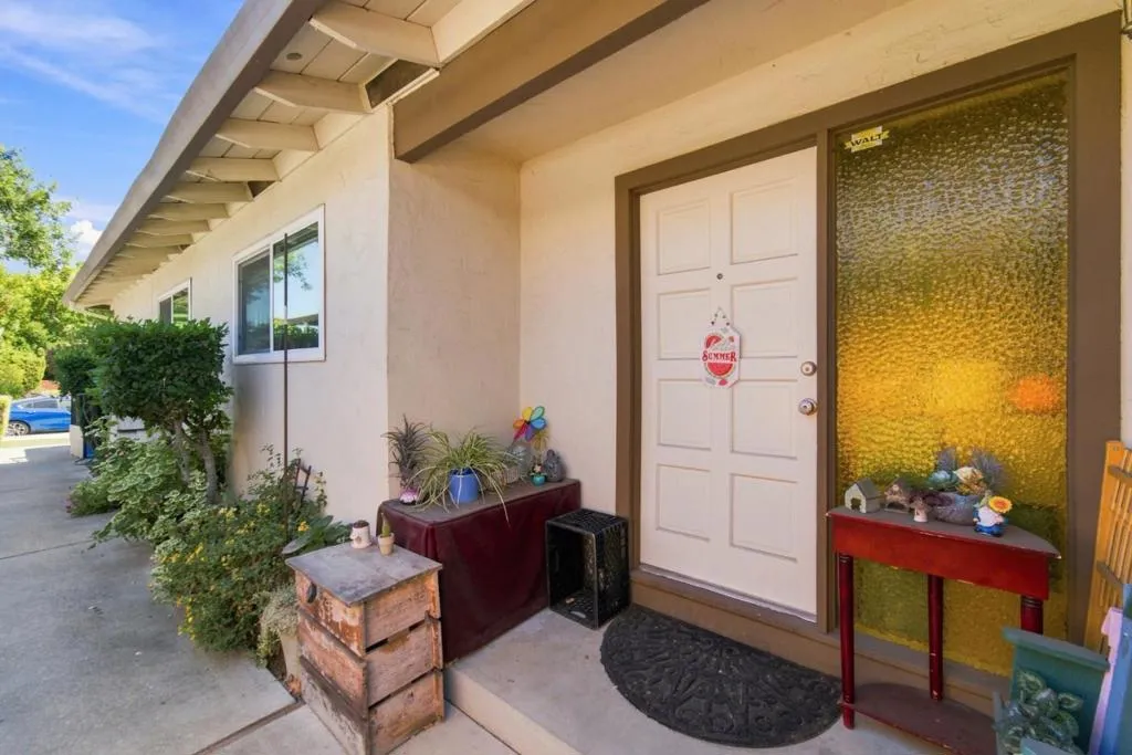 Front entry 5871 El Dori Dr.