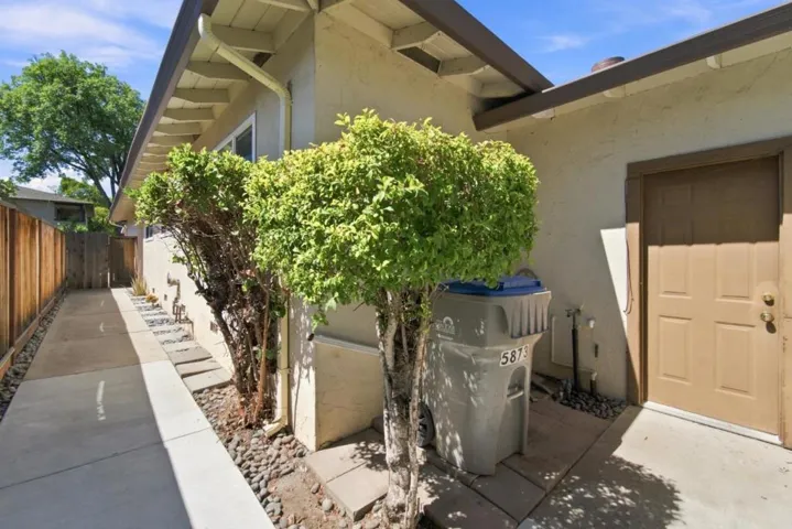 Side entry with walkway to 5873 El Dori Dr.
