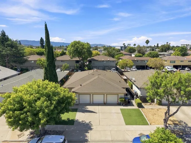 Drone view 5871-5873 El Dori Dr.