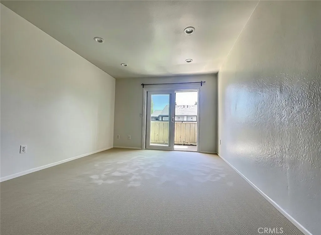 4526 Heil, Huntington Beach, California 92649 — photo 4