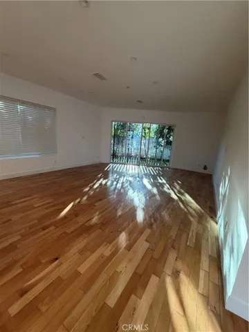 5501 Crebs, Tarzana, California 91356 — photo 4