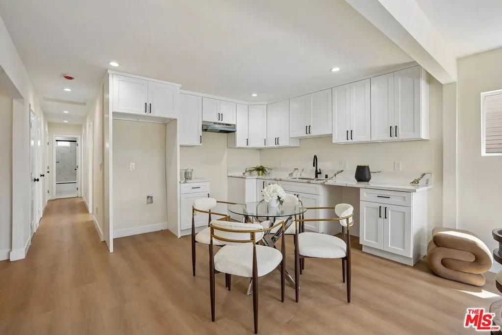 5214 Cimarron Street, Los Angeles, California 90062 — photo 5
