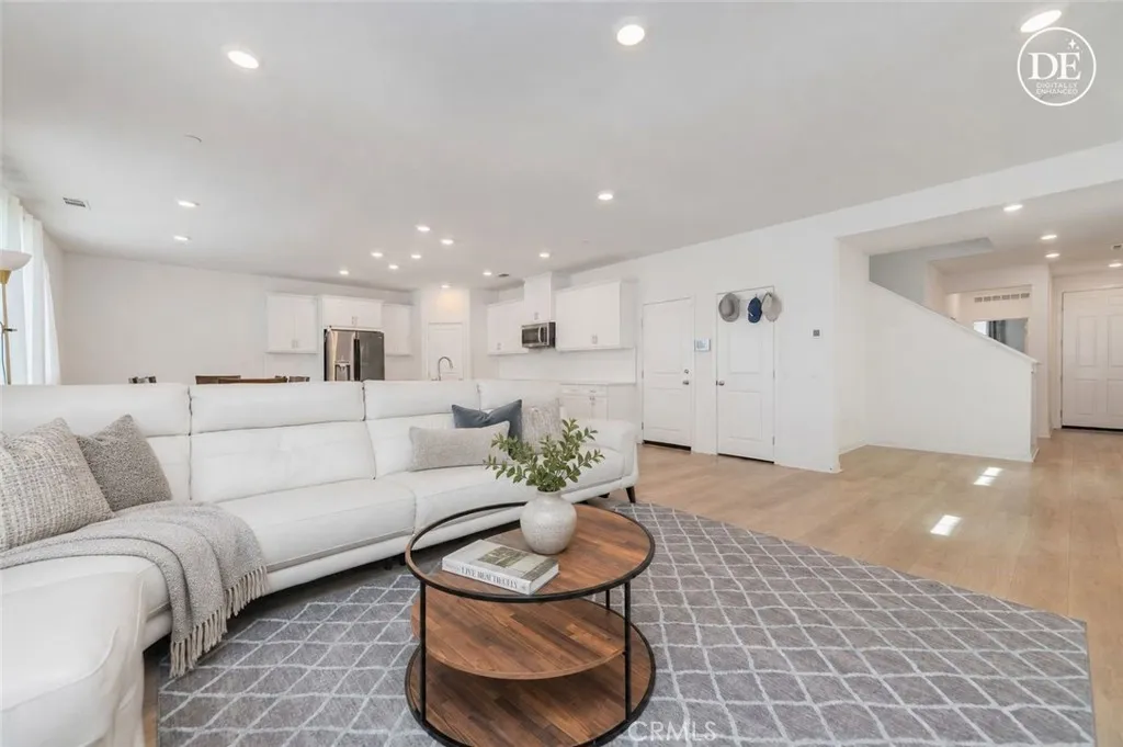 2239 Melogold, Corona, California 92883 — photo 4