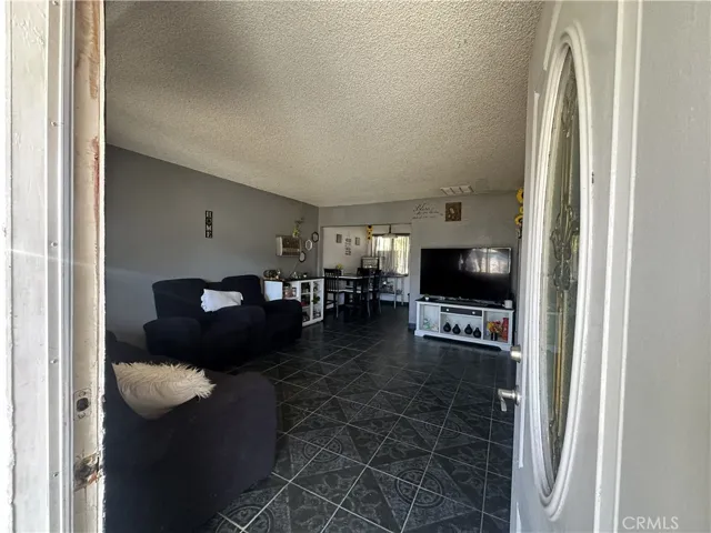 3945 San Benito, San Bernardino, California 92407 — photo 4