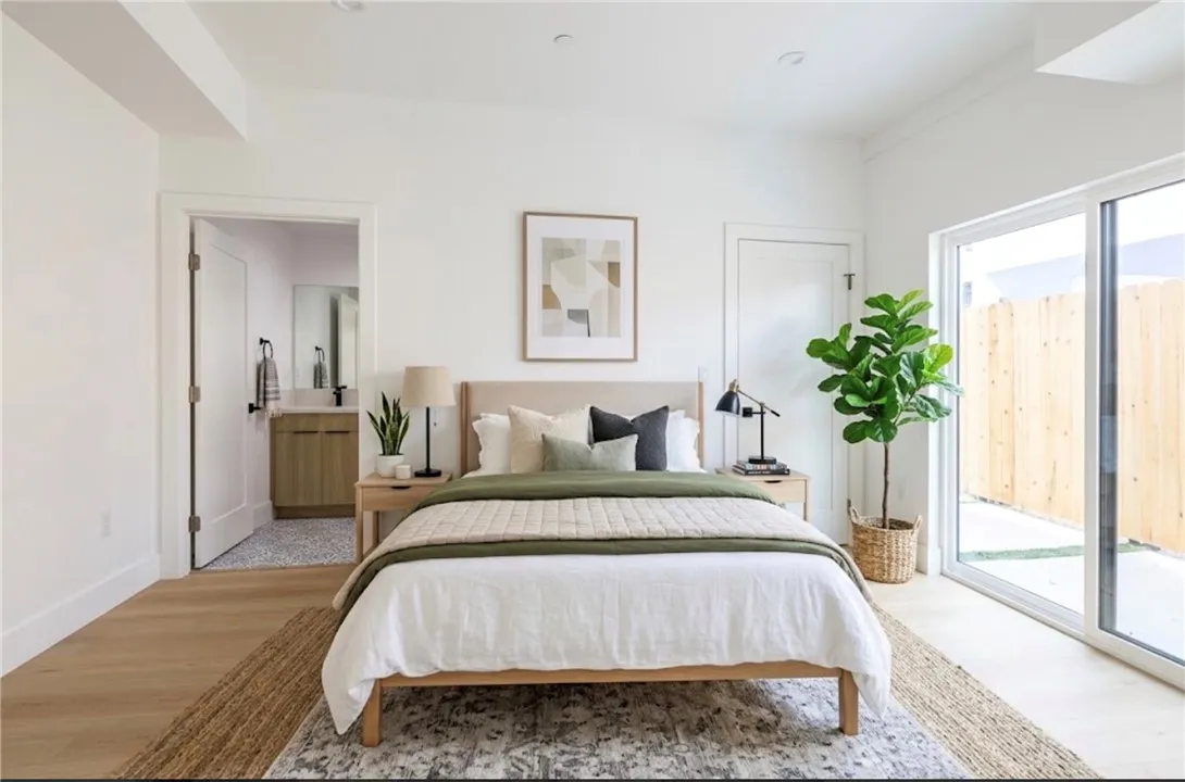 1015 S. Citrus Avenue 3, Los Angeles, California 90019 — photo 4