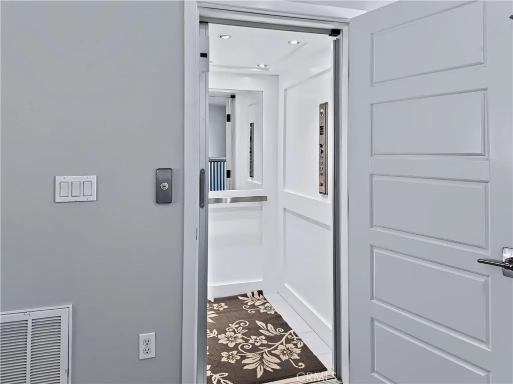 Elevator