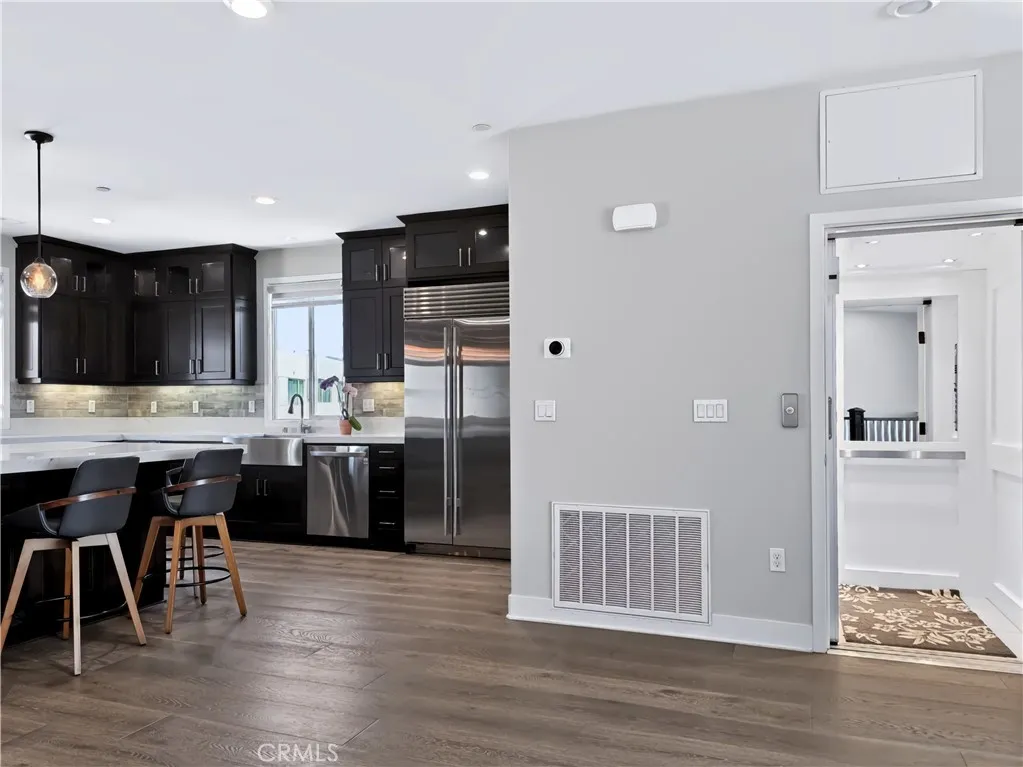 195 Stellar, Irvine, California 92618 — photo 5