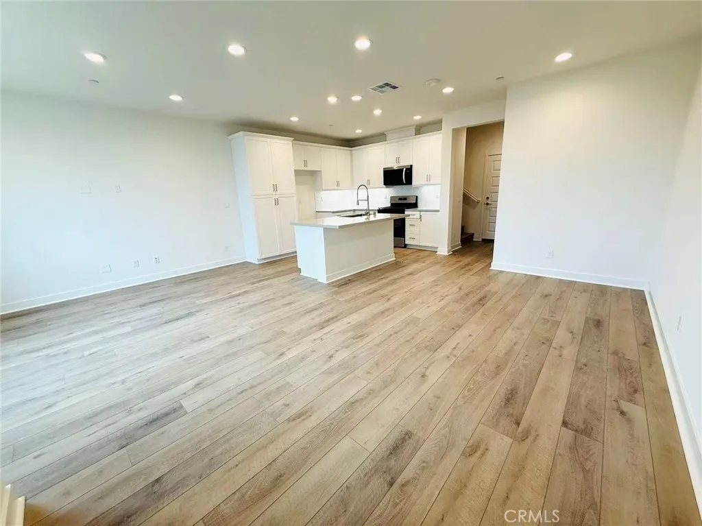 gallery-image 2