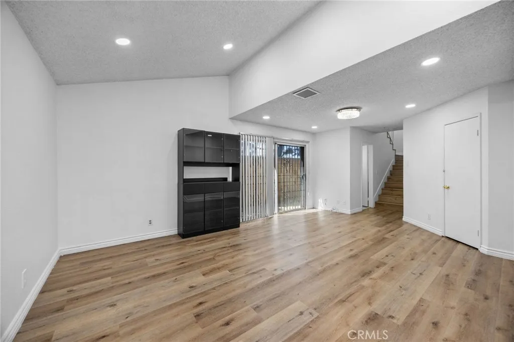 gallery-image 4