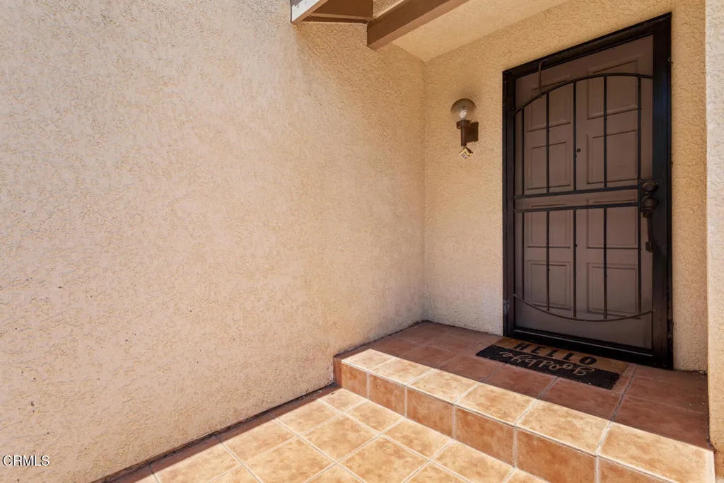 18409 Collins Street F, Los Angeles, California 91356 — photo 5