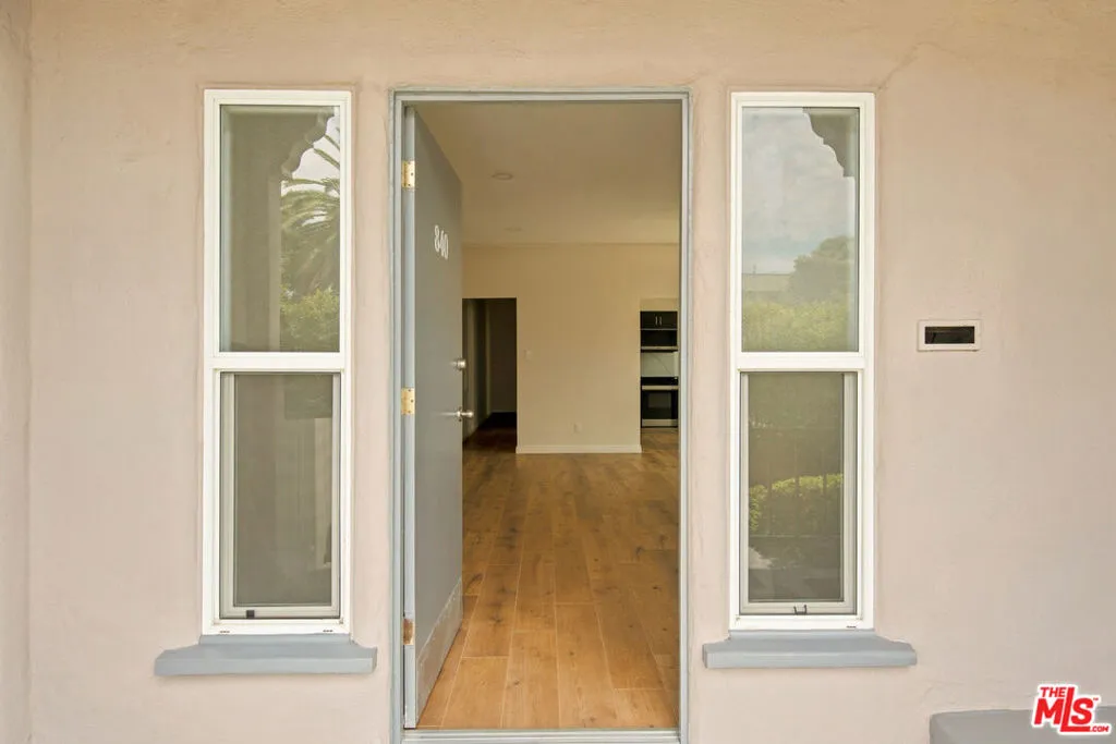 840 N Fuller Avenue, Los Angeles, California 90046 — photo 4